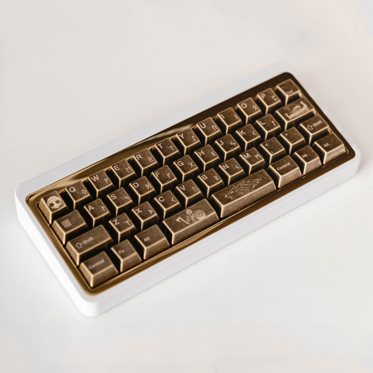 [GB] Awekeys Viking Antiques Full Metal Keycaps Set