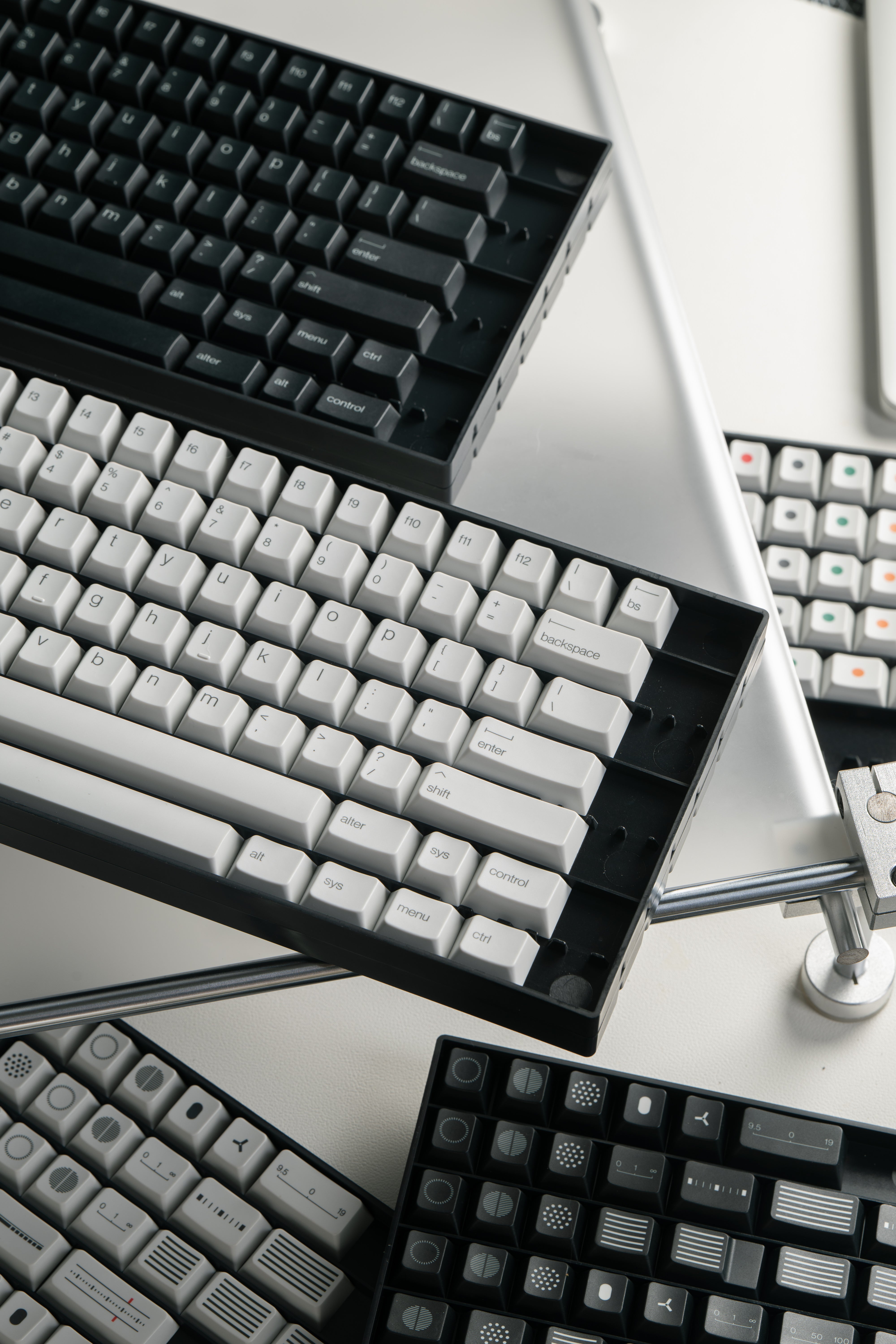 [GB] คีย์แคป PBTfans x Openkey Design Less, but better Dark