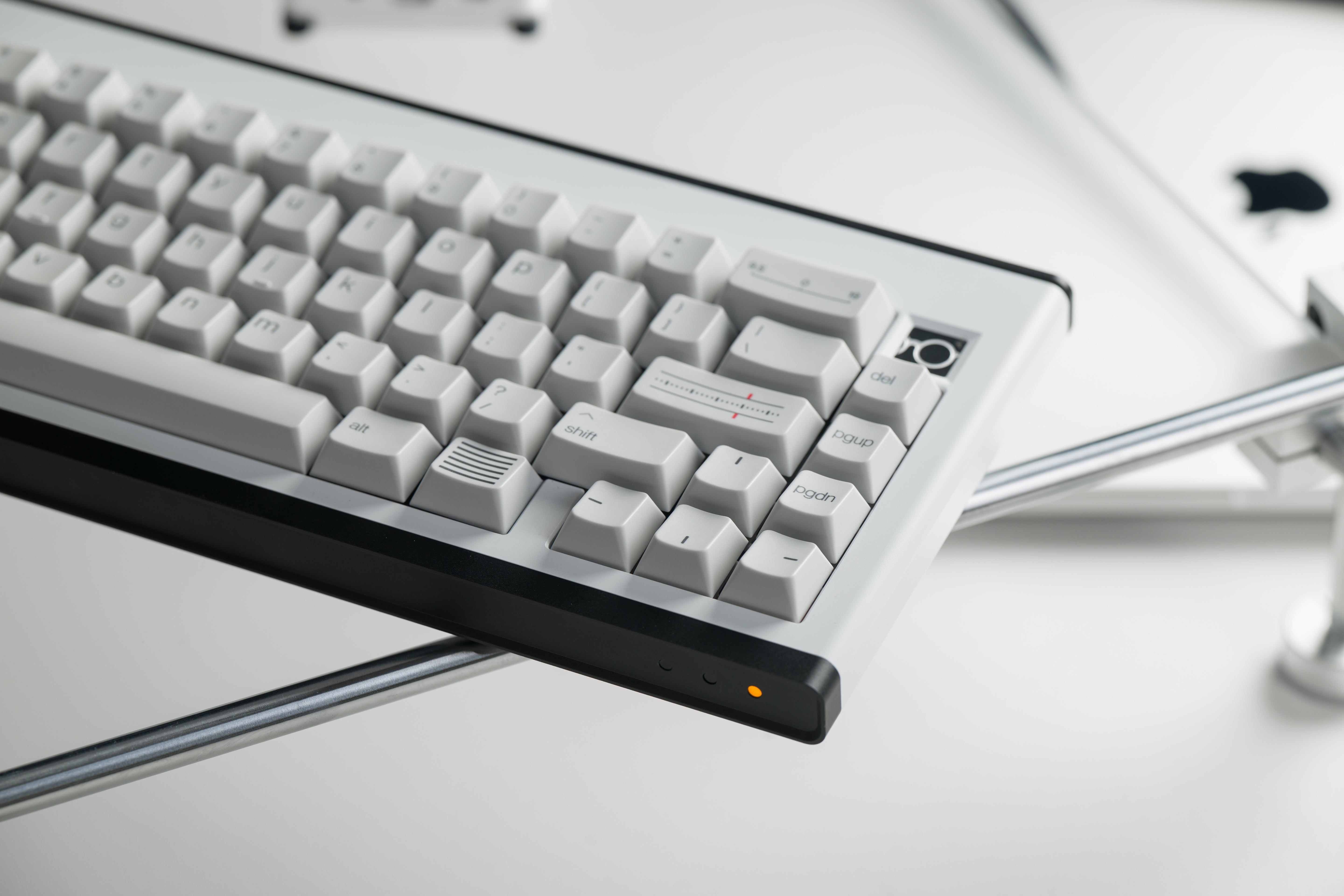 [GB] คีย์แคป PBTfans x Openkey Design Less, but better Dark