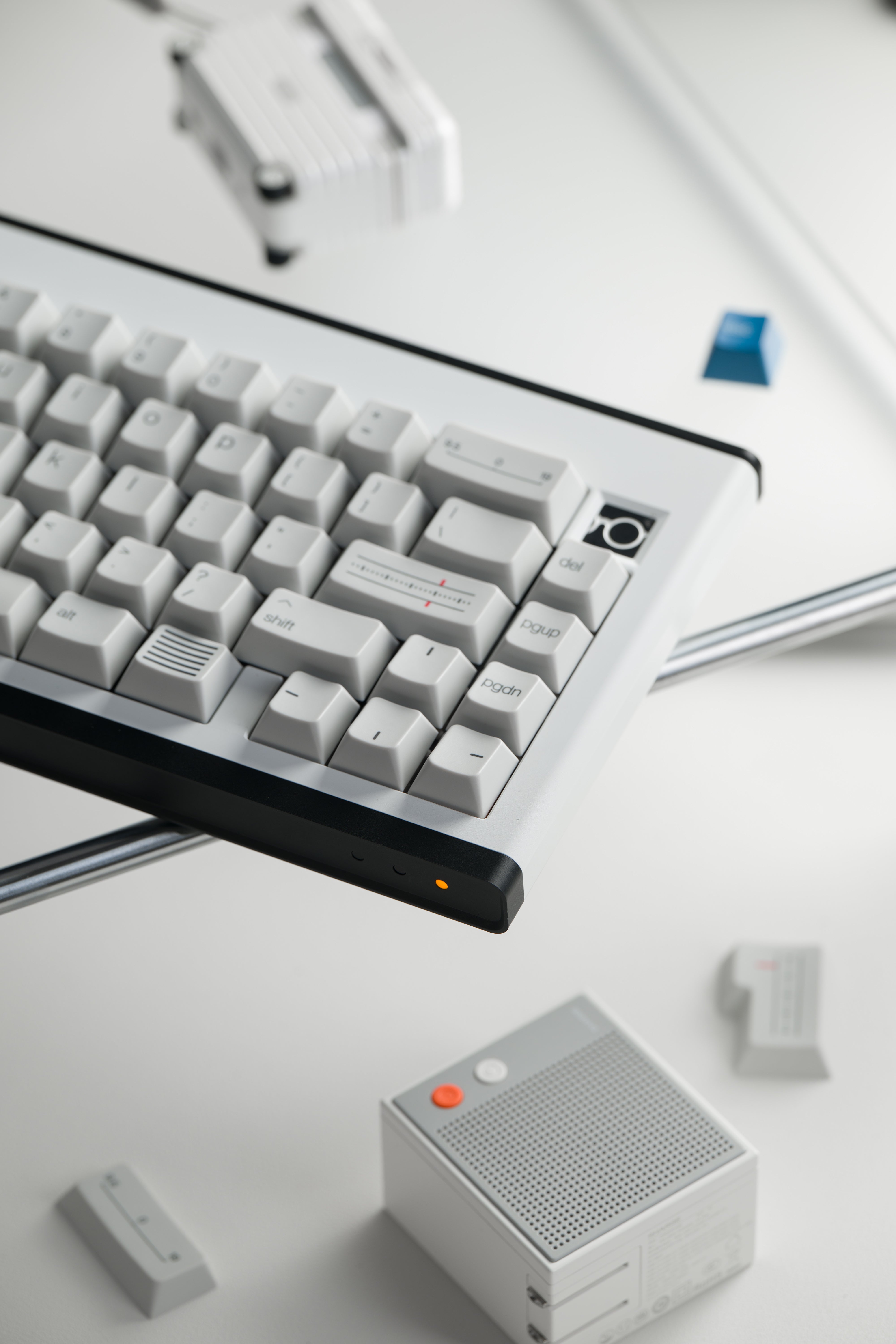 [GB] คีย์แคป PBTfans x Openkey Design Less, but better Dark