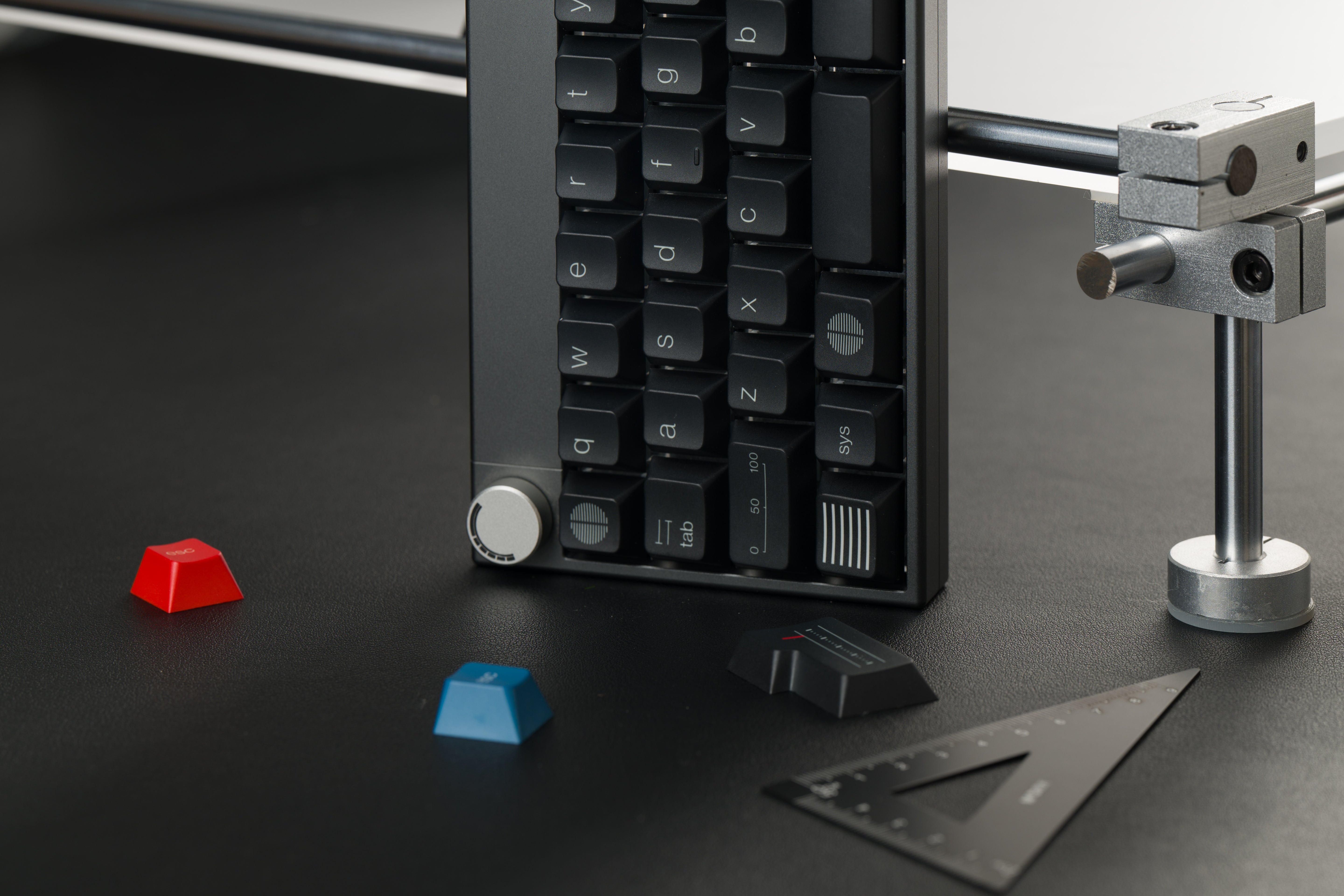 [GB] คีย์แคป PBTfans x Openkey Design Less, but better Dark