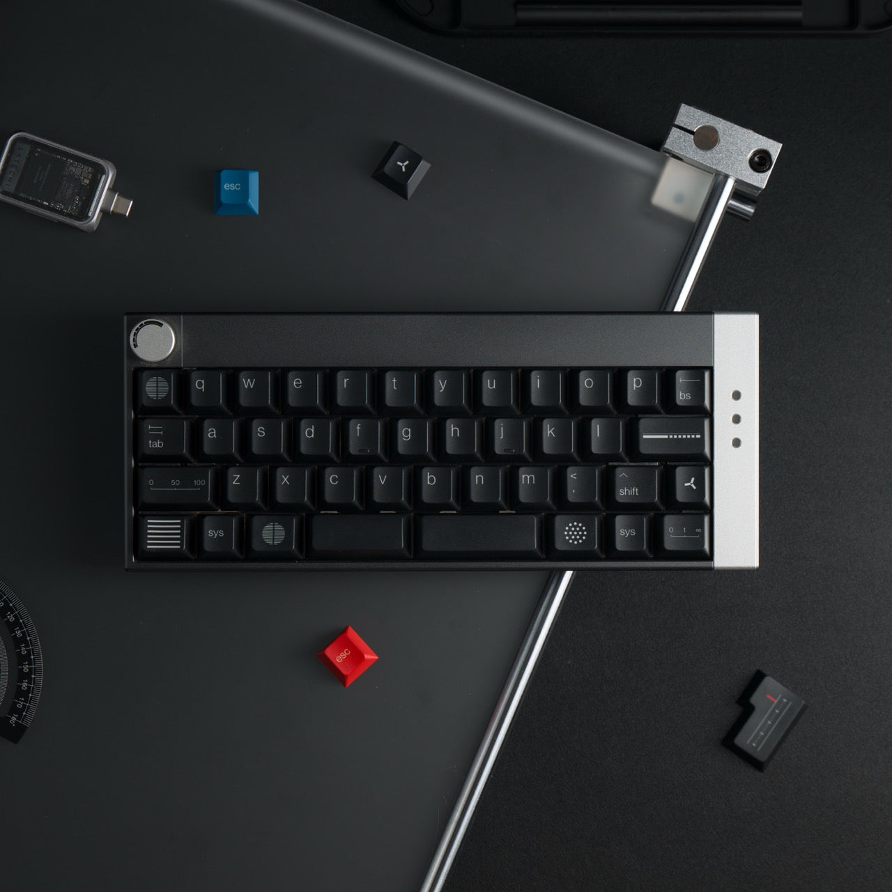 [GB] คีย์แคป PBTfans x Openkey Design Less, but better Dark